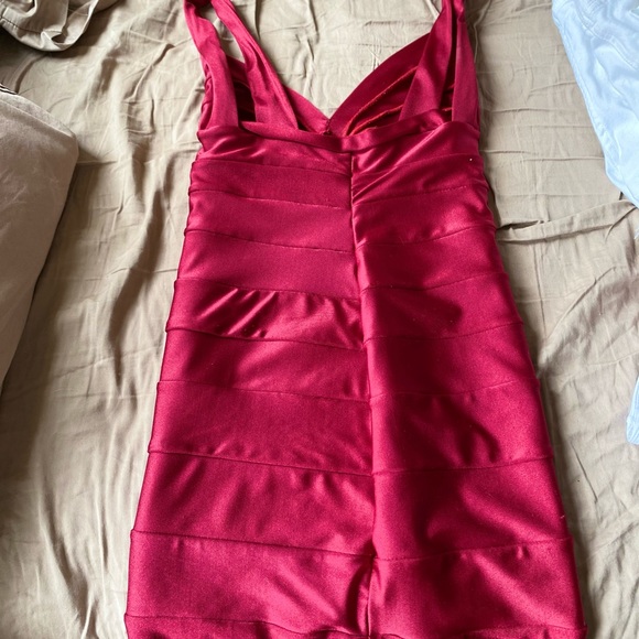 Silk red dress - Picture 2 of 2